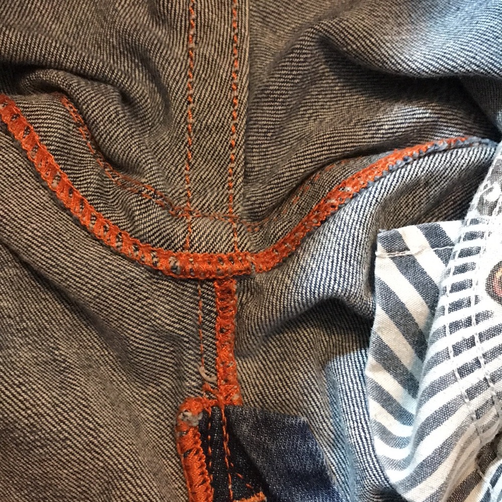 🐬 Rock Revival Noelle Capri Blue Distressed Jeans - Picture 7 of 12